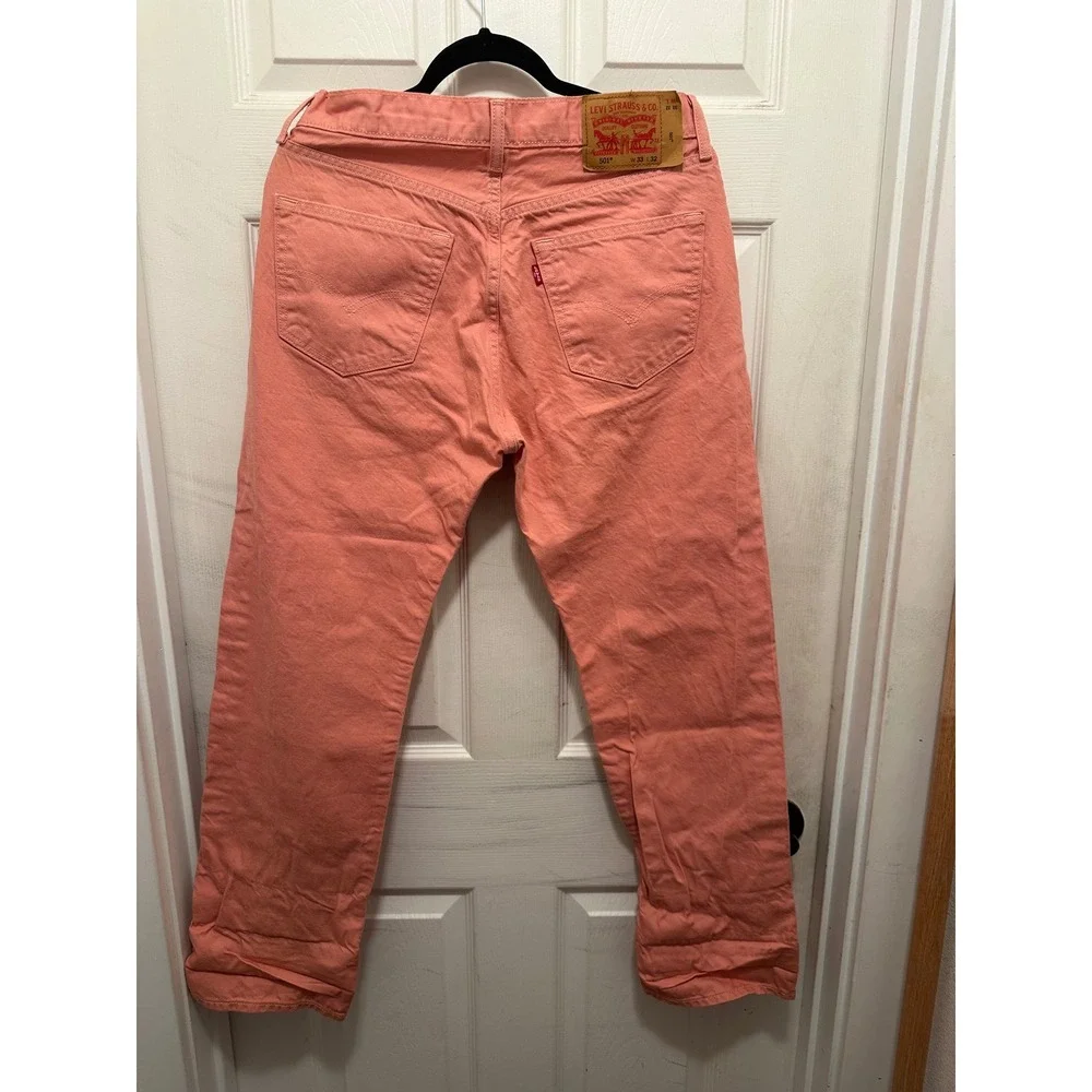 Levis 501 Original Fit Salmon Pink Coral Denim Jeans Mens 33x32 Button Fly